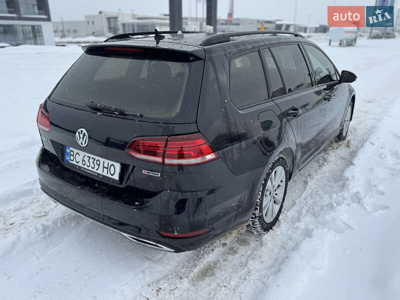Универсал Volkswagen Golf 2019 в Львове
