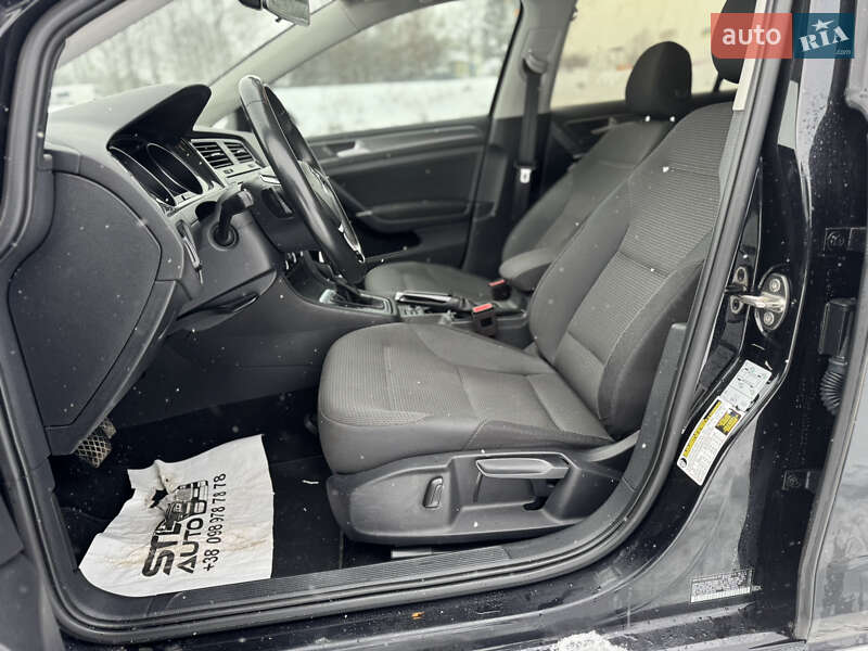 Универсал Volkswagen Golf 2019 в Львове
