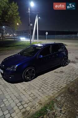 Хетчбек Volkswagen Golf 2007 в Мукачевому