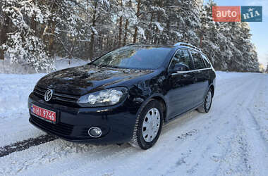 Универсал Volkswagen Golf 2010 в Луцке