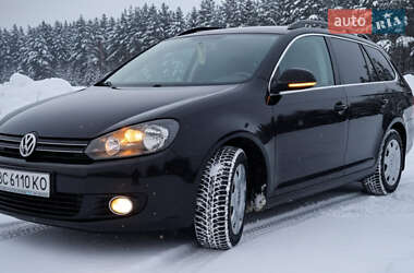 Универсал Volkswagen Golf 2010 в Старом Самборе