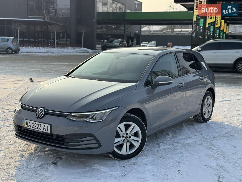 Volkswagen Golf 2021