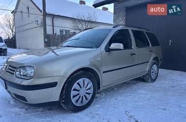 Універсал Volkswagen Golf 2002 в Тернополі