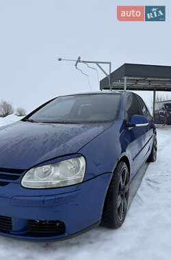 Хетчбек Volkswagen Golf 2005 в Львові