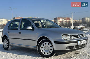 Хэтчбек Volkswagen Golf 2001 в Черновцах