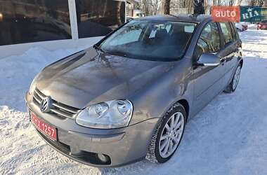 Хэтчбек Volkswagen Golf 2007 в Луцке