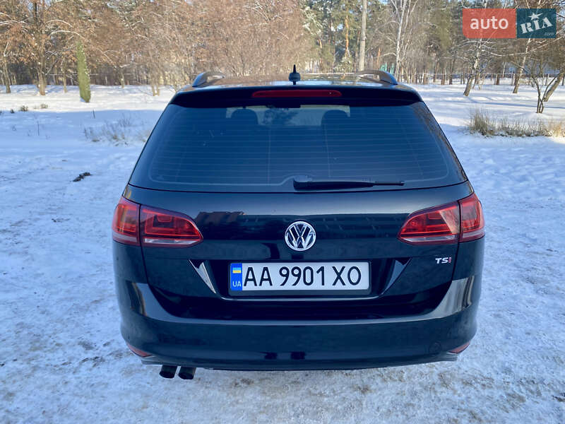 Универсал Volkswagen Golf 2015 в Киеве