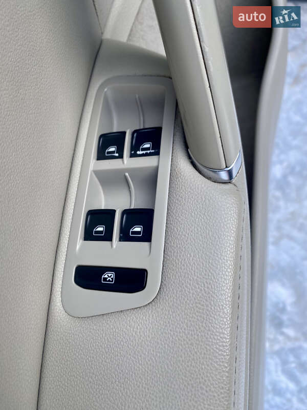 Универсал Volkswagen Golf 2015 в Киеве