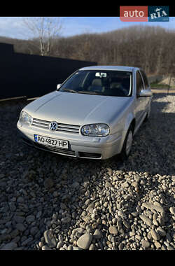 Хетчбек Volkswagen Golf 1999 в Виноградові