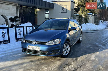 Универсал Volkswagen Golf 2015 в Львове