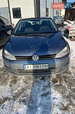 Хетчбек Volkswagen Golf 2017 в Києві