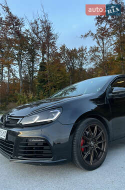 Хетчбек Volkswagen Golf 2012 в Києві