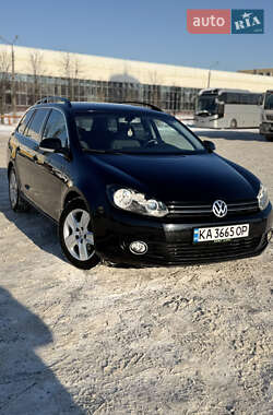 Універсал Volkswagen Golf 2010 в Києві
