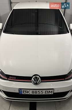 Хетчбек Volkswagen Golf 2019 в Рівному