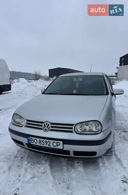Хетчбек Volkswagen Golf 2001 в Теребовлі