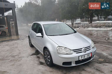 Хетчбек Volkswagen Golf 2008 в Ужгороді