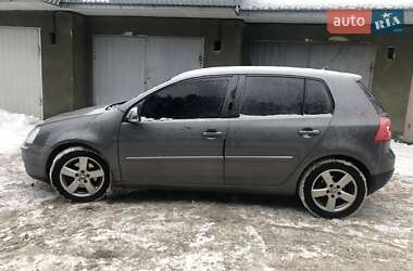 Хэтчбек Volkswagen Golf 2008 в Луцке
