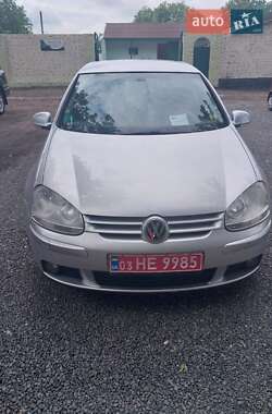 Хэтчбек Volkswagen Golf 2008 в Новомиргороде