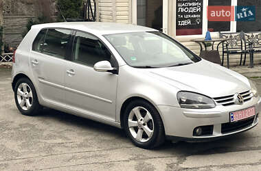 Хетчбек Volkswagen Golf 2008 в Києві