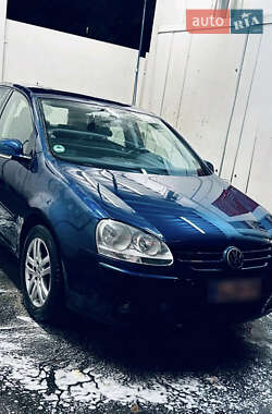 Хэтчбек Volkswagen Golf 2007 в Луцке