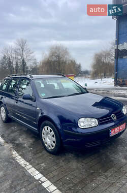 Универсал Volkswagen Golf 2002 в Луцке