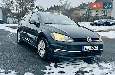 Универсал Volkswagen Golf 2020 в Хмельницком