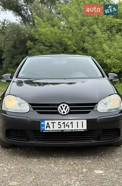 Хэтчбек Volkswagen Golf 2005 в Коломые