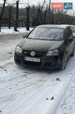 Хэтчбек Volkswagen Golf 2006 в Николаеве