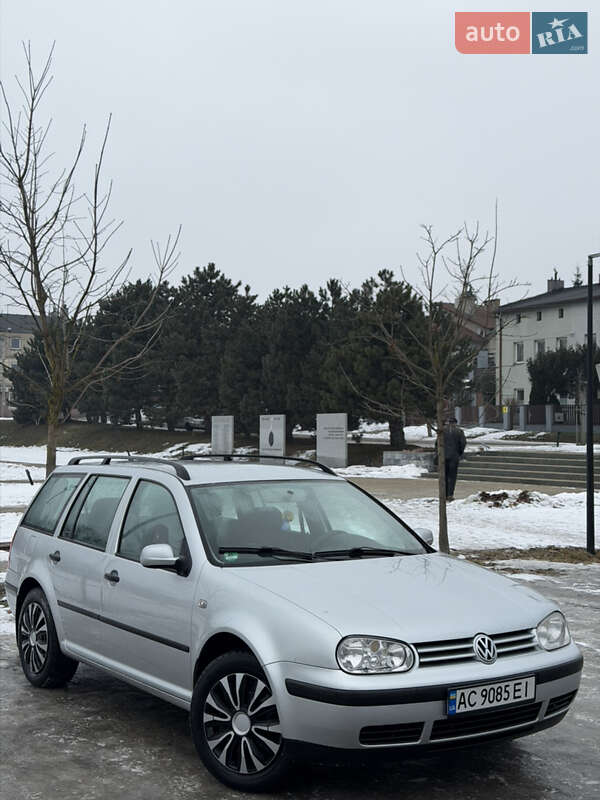 Volkswagen Golf 2000
