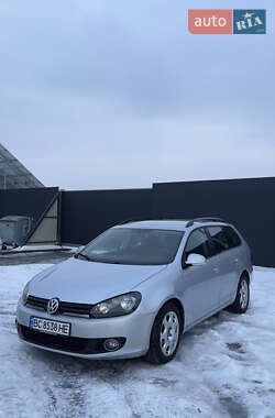 Универсал Volkswagen Golf 2010 в Самборе