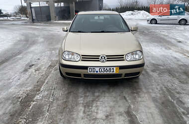 Хэтчбек Volkswagen Golf 2002 в Бучаче