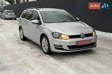 Универсал Volkswagen Golf 2016 в Черновцах