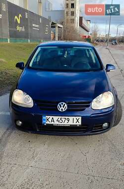 Хэтчбек Volkswagen Golf 2007 в Киеве