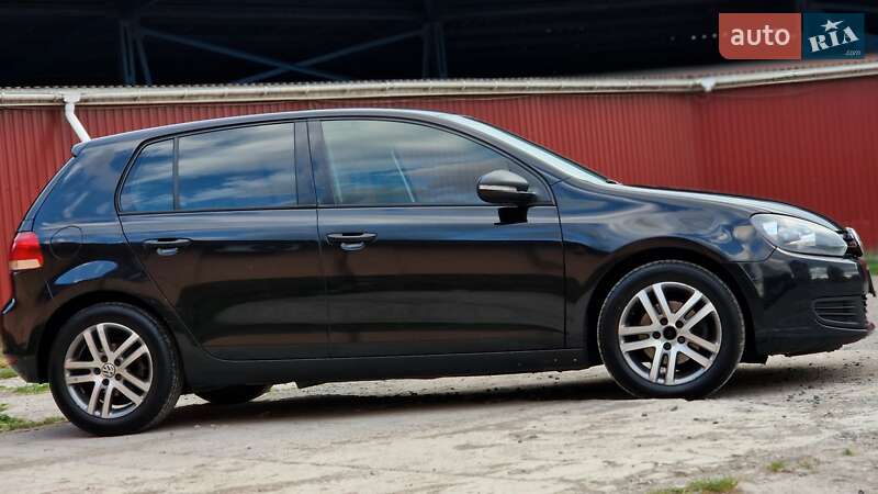 Хэтчбек Volkswagen Golf 2012 в Мукачево