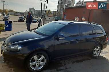 Универсал Volkswagen Golf 2013 в Сумах