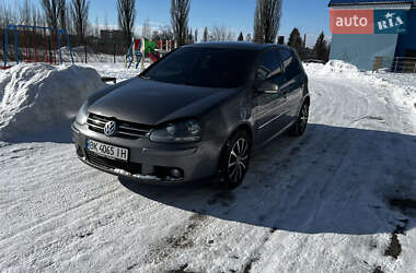 Хетчбек Volkswagen Golf 2008 в Рівному