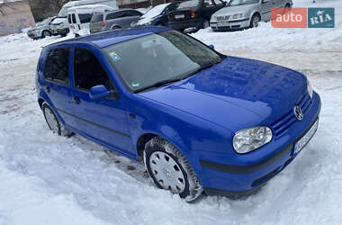 Хэтчбек Volkswagen Golf 2001 в Киеве