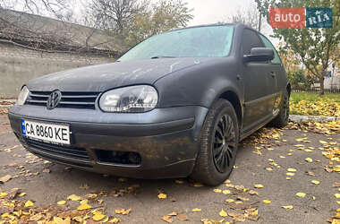 Хетчбек Volkswagen Golf 2001 в Черкасах