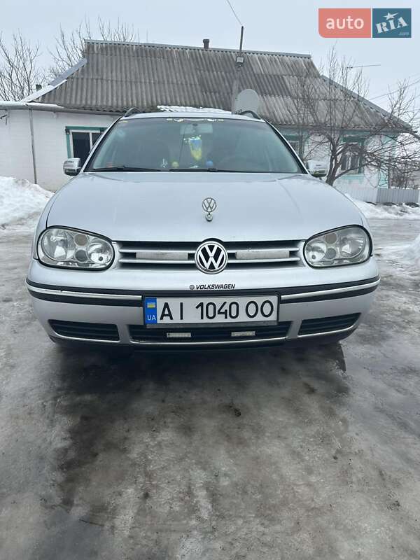 Volkswagen Golf 2002