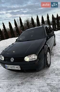 Універсал Volkswagen Golf 2001 в Надвірній