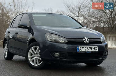 Хэтчбек Volkswagen Golf 2010 в Ивано-Франковске
