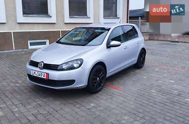Хетчбек Volkswagen Golf 2009 в Виноградові