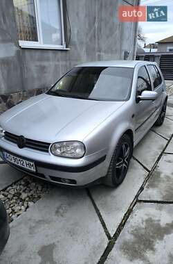 Хетчбек Volkswagen Golf 2001 в Виноградові