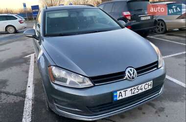 Універсал Volkswagen Golf 2016 в Івано-Франківську