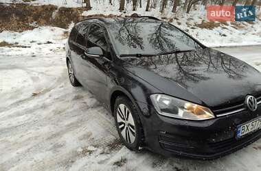 Универсал Volkswagen Golf 2015 в Житомире