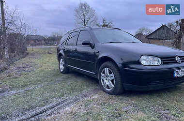 Універсал Volkswagen Golf 2004 в Львові