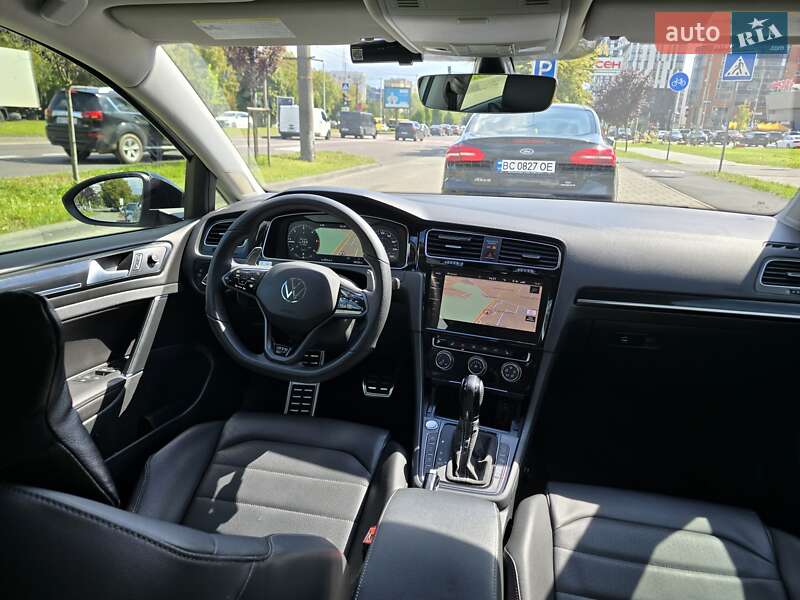 Универсал Volkswagen Golf 2015 в Львове