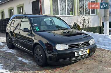 Хэтчбек Volkswagen Golf 2001 в Бучаче