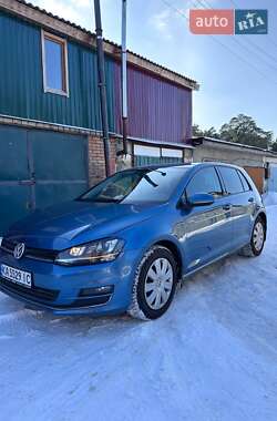 Хетчбек Volkswagen Golf 2014 в Десні