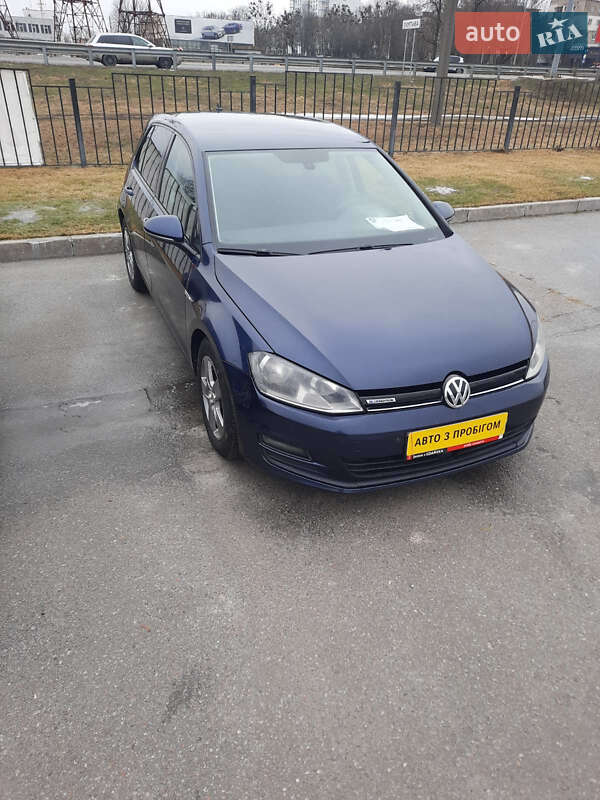 Хэтчбек Volkswagen Golf 2013 в Полтаве